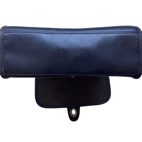 Rare Vintage Coach 9038 Shelburne Flap Navy E8C-9038 - Picture 6 of 9